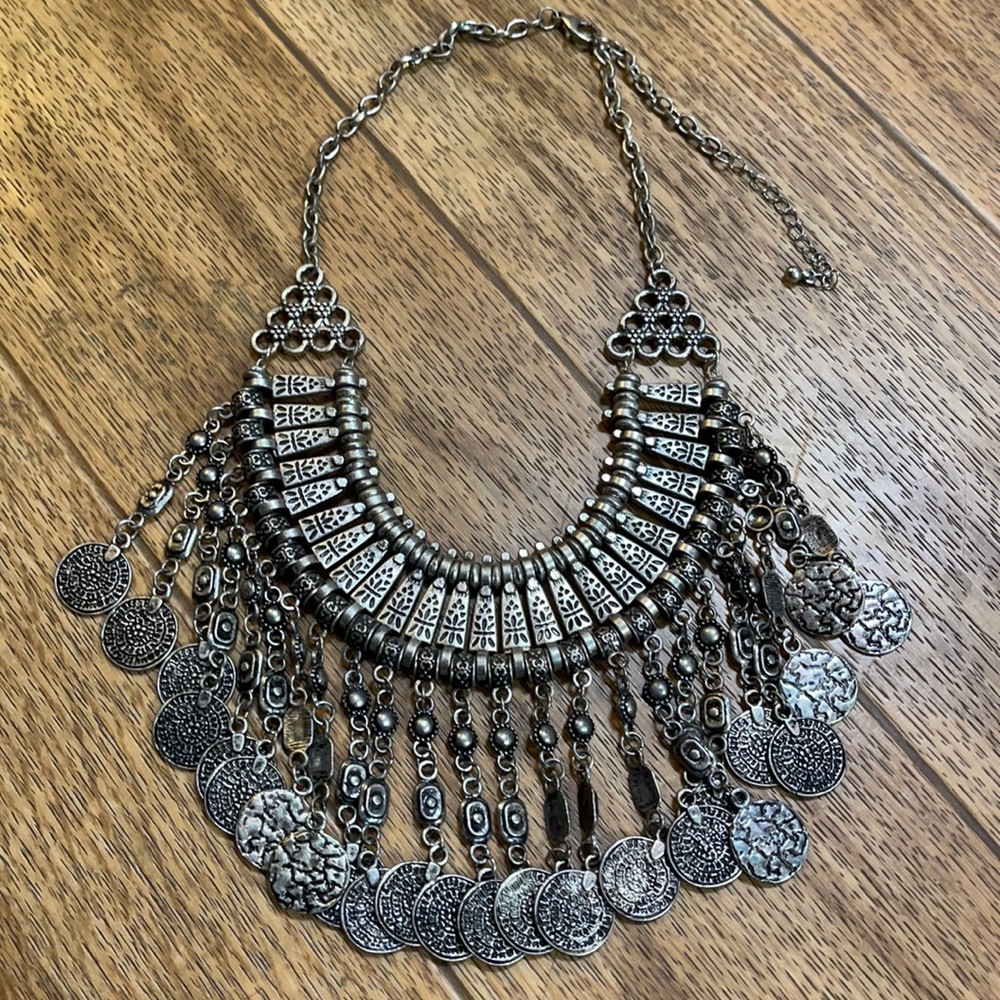 ZARA SILVER NECKLACE